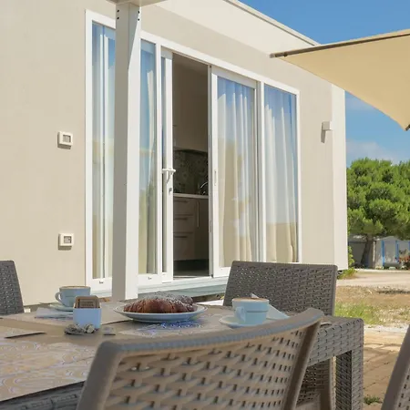 营地 Santo Stefano Village