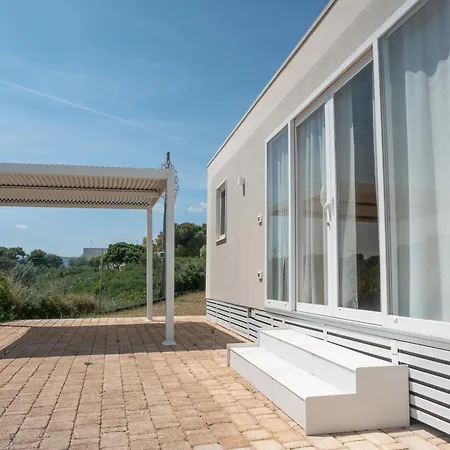 Santo Stefano Village 莫诺波利