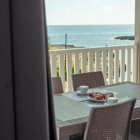 Santo Stefano Village 营地 *